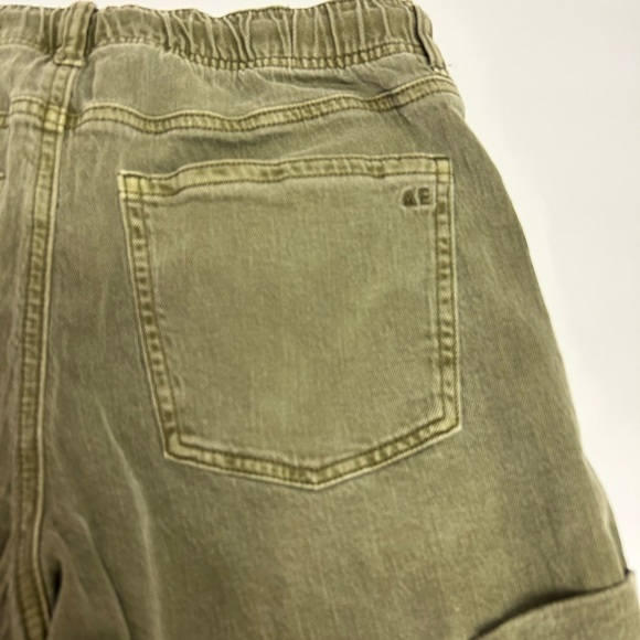 American Eagle Shorts Womens 6 Olive Green Drawstring Elastic Waist Stretch - Picture 9 of 9